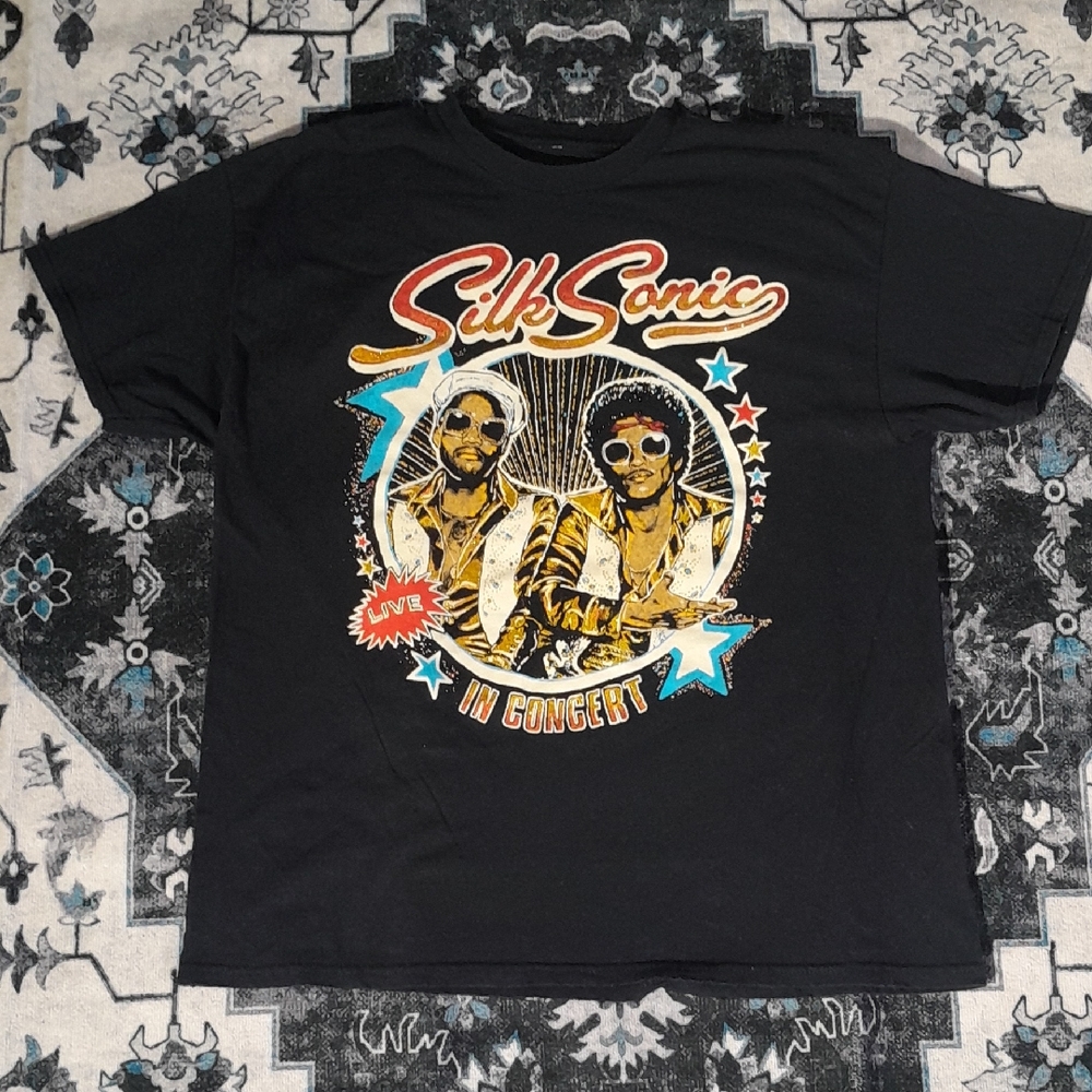 Bruno Mars Silk Sonic "In Concert" Graphic Tee - Unisex